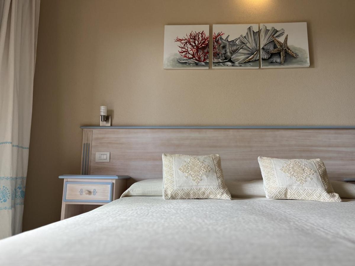 סאן תאודורו Hotel Lu Pitrali מראה חיצוני תמונה