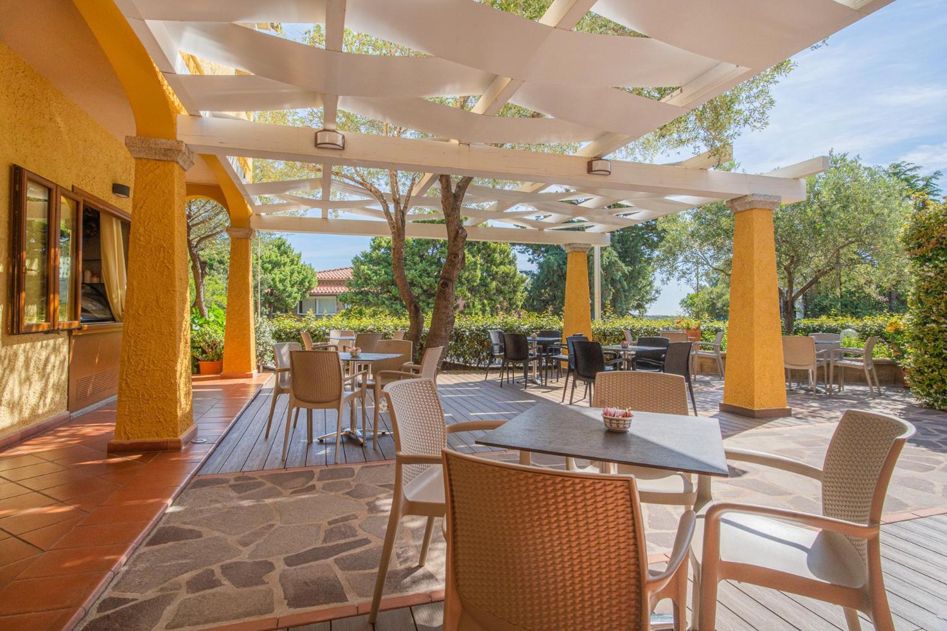 סאן תאודורו Hotel Lu Pitrali מראה חיצוני תמונה